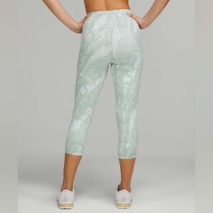 Lululemon Swift Speed High-Rise Crop 21" Reverberate Chevron Jacquard Silver 20